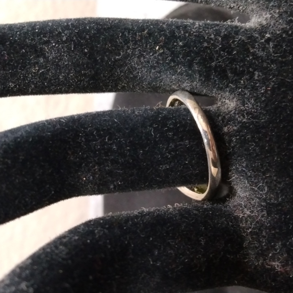 Emerald Lady Ring - image 3